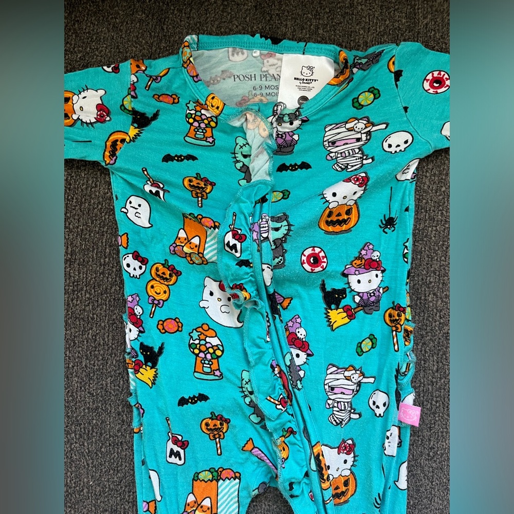 Posh Peanut Hello Kitty Halloween ruffled footie